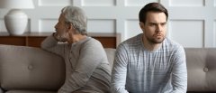 父亲笑了解儿子的财政期望：你独爱的人是多么